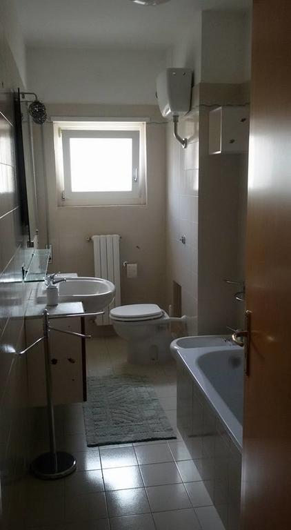 Casa Calda Apartment Loseto Luaran gambar